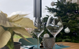 PIRA HOTEL - RAZSTAVLJENA JOTA